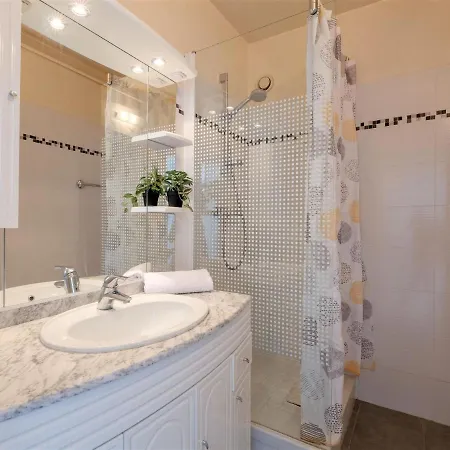 Le Maxime-1 By Interhome Apartman *