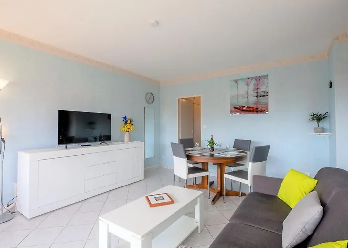 شقة Le Maxime-1 By Interhome
